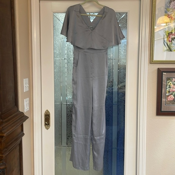 Line & Dot Women's Pas Silver Wide Leg cross-back Jumpsuit NWT - Picture 2 of 8